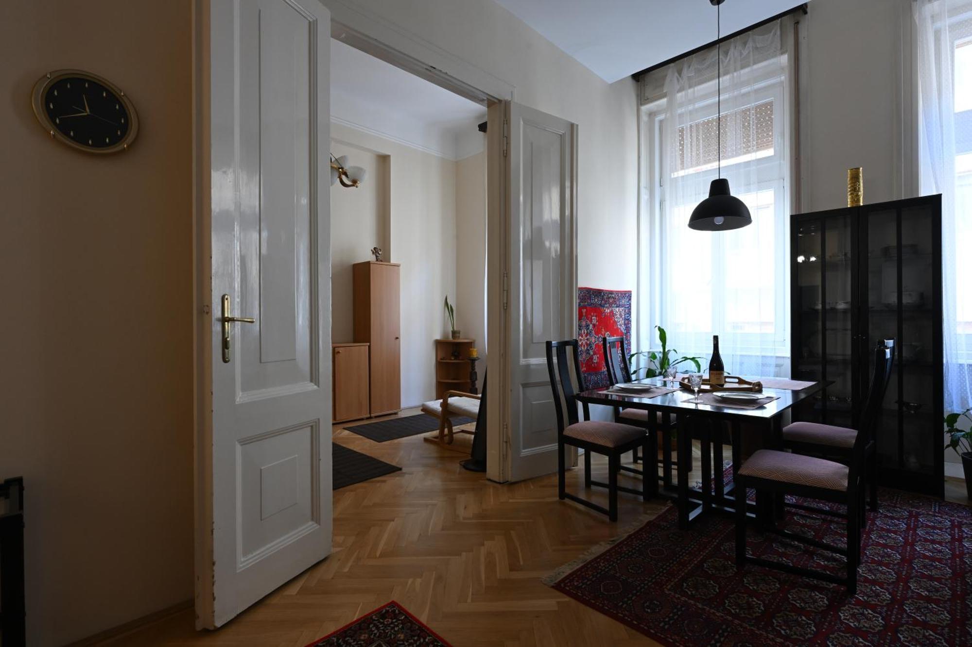 A Quiet Place In The Heart Of The City Budapest Eksteriør bilde
